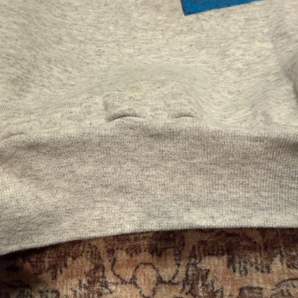 Vintage Disney Eeyore Crewneck Sweatshirt Unisex XL Disneyland‎ Made In USA - Picture 8 of 9